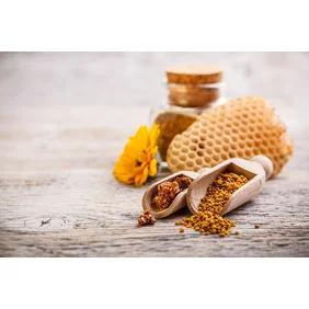Propolis v kozmetike a jeho účinky na pleť Propolis v kozmetike a jeho účinky na pleť