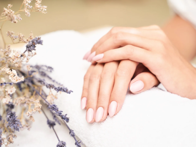 Starostlivosť o nechty a ruky: Najlepšie tipy a triky pre zdravé a krásne ruky