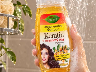 Zachráňte korunu krásy na jeseň: Prečo vaše vlasy potrebujú keratín a arganový olej?